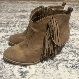 Women’s Faded Glory Fringe Booties Western Boho Ankle Boots | Size 9